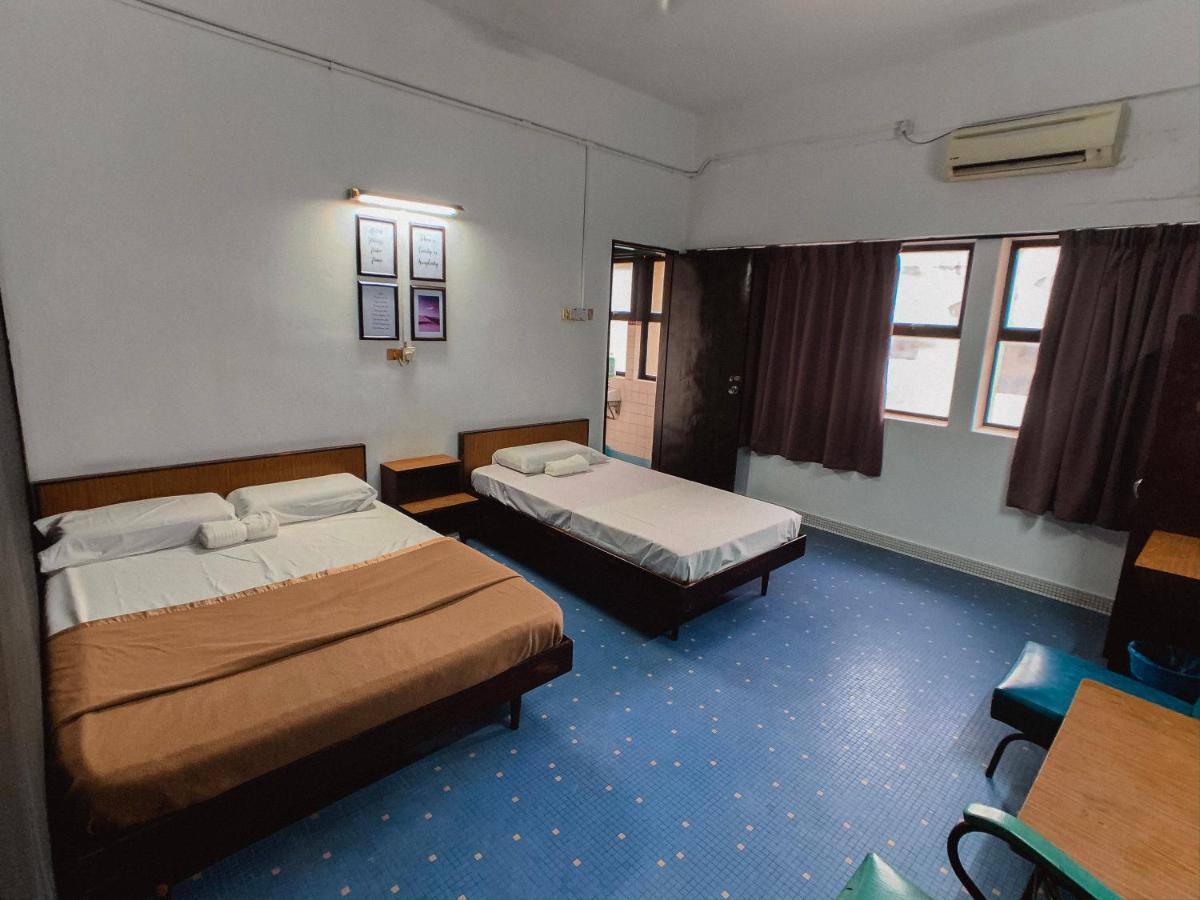 Penginapan Chor Lodging *